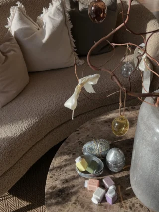 Instagram post from harizont. This post is in position 5.