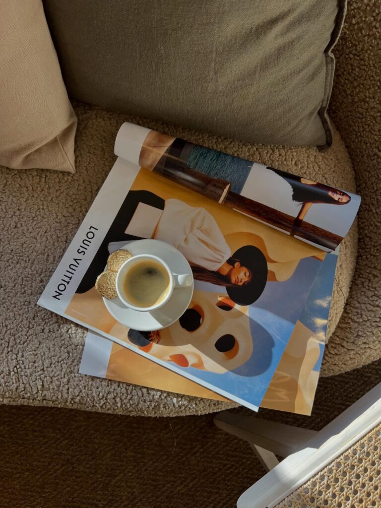 Instagram post from harizont. This post is in position 8.