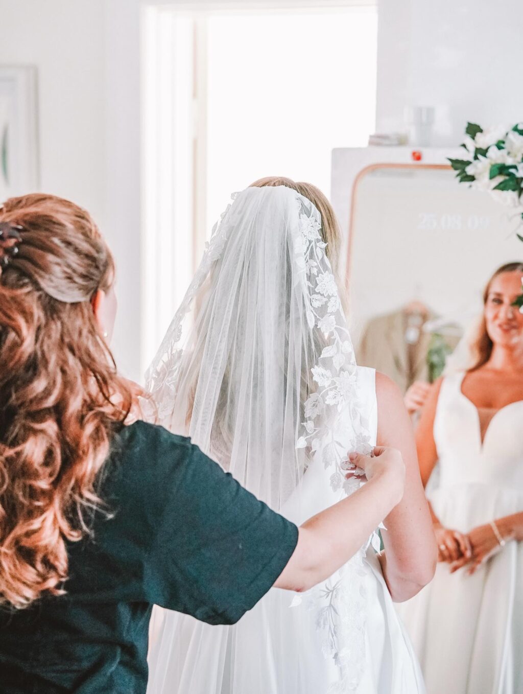 Instagram post from harizont. This post is in position 3.